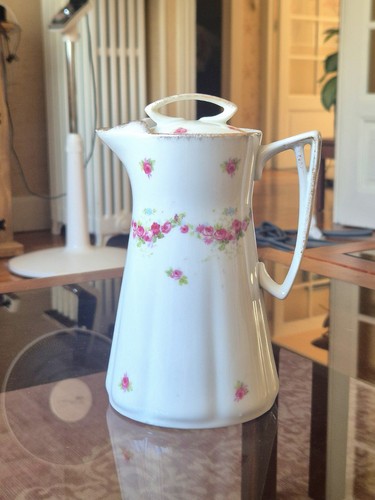 Ancienne cafetière verseuse - cafetière, /