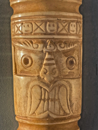 Sculpture à - en, os