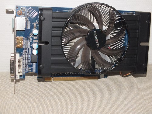Gigabyte r677d5 1gd amd - gigabyte,