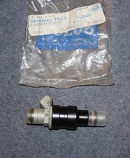 Volvo 440 460 480 Genuine Fuel Injector Injector NOS