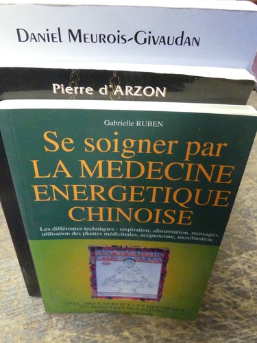 Soigner par médecine - se,