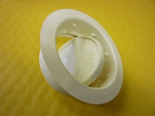 White truma whale type duct - type,