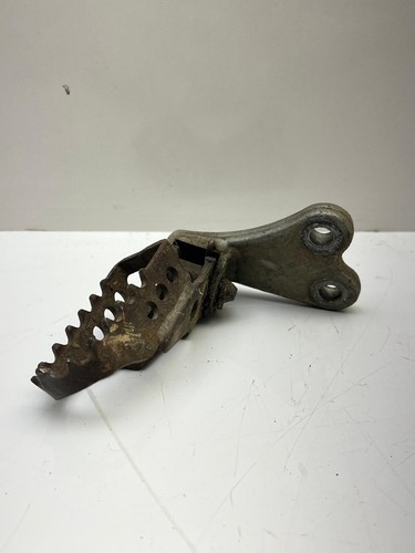 Platine repose pied avant - platine,