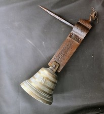 Cloche de portail en fer