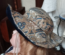 Beau chapeau ancien en velours