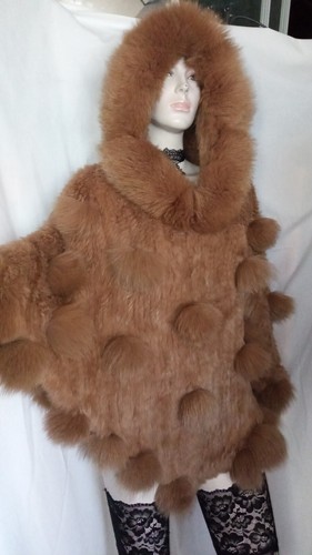 Manteau cape capuche évasée