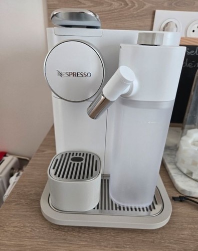 Machine café nespresso - à,