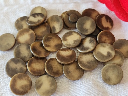 Lot boutons anciens en - 29,