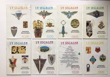 LIVRE INSIGNES MILITAIRES -