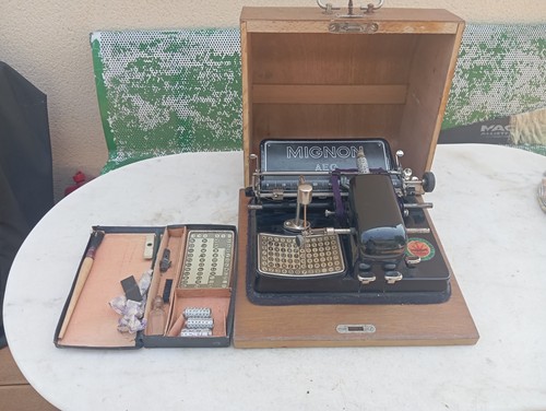 Ancienne machine ecrire - ancienne,