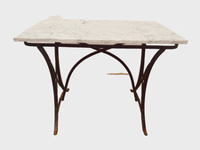 table de bistrot en fonte de