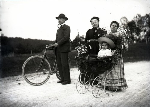 Beau portrait famille cycle - famille,