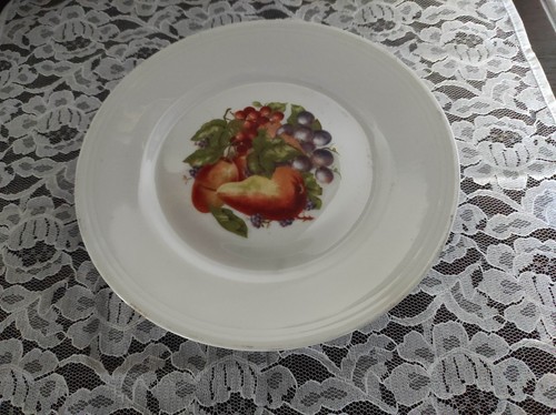 Ancienne coupe sur - pied-, plat