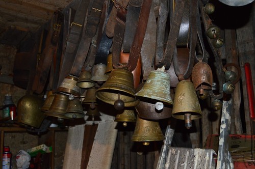Cloches divers etat vendu a - cloches,