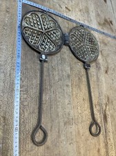 n° 7 tool old waffle iron, outil ancien de cuisine / GAUFRIER fonte,d’aluminium