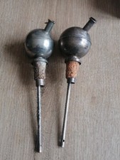 Lot ancien Bouchon doseur avec bec verseur Vintage en métal argenté 
