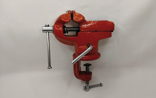 Petit étau pince pour - à,