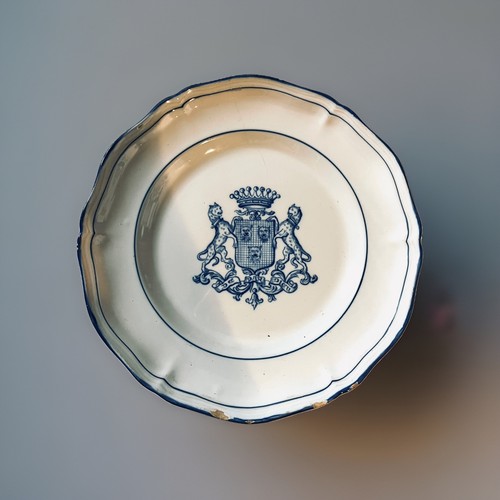 Assiette faïence blason - faïence,