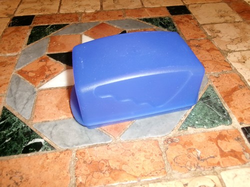 Beurrier tupperware bleu - ,