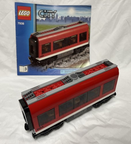 Lego city passenger train 7938 - passenger,