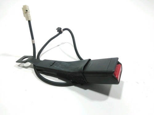 Ancrage ceinture avant gauche - avant,