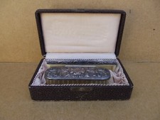 Ancien peigne et brosse en