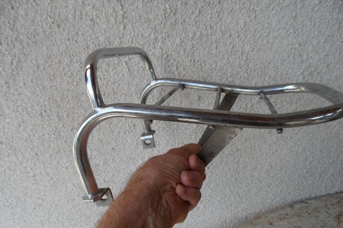 Ancien porte bagages moto