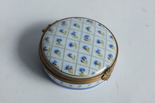 Boite pilule porcelaine - boite,