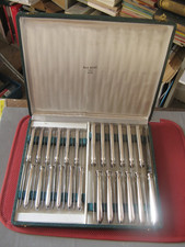 ++"5541.2" 12 + 12 SILVER METAL HANDLE KNIVES GOLDSMITH RAVINE DENFERT