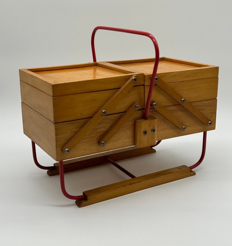 Travailleuse mini bois - travailleuse,