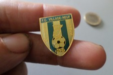 Badge pin s brooch FC Village NEW FOOTBALL club football patch coat of arms Basel 68