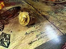 Bague djinn incube hanté