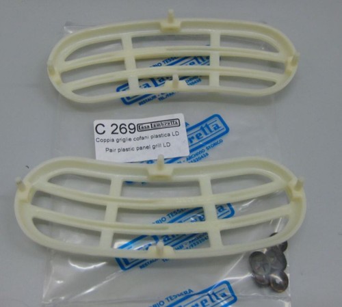 C269 paire grilles de - de,
