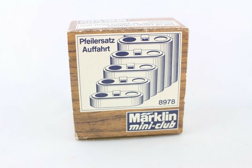 8978 poteaux pont - 8978, de