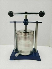 Presse à teinture extrait