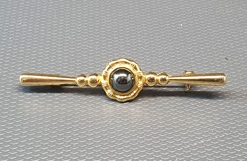 Bijou tres belle broche - tres,