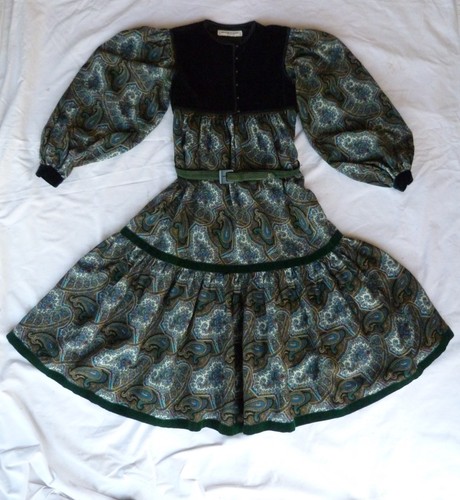 Robe iconique 1976 yves - iconique, saint