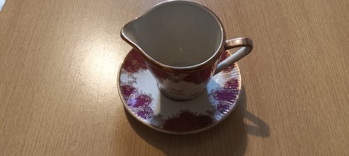 Sous tasses petit - et, un