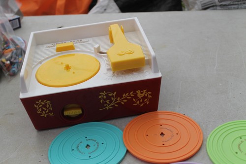Ancien jouet tourne - tourne, disques