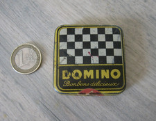 Ancienne Boite publicitaire en métal DOMINO Bonbons Délicieux
