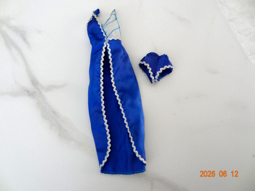 Rare robe scène - scène, la