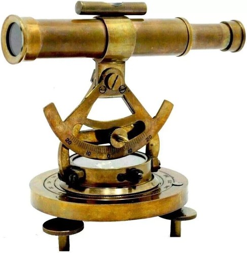 Ancienne boussole alidade