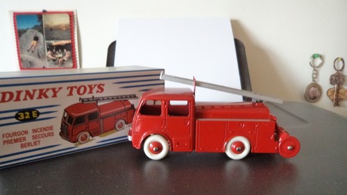 Fourgon miniature berliet - miniature,