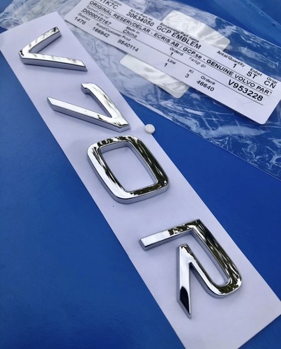Logo volvo v70 p26 - logo,