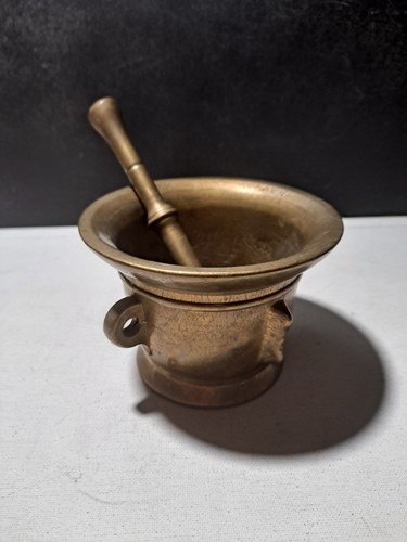 Mortier metal ancien - metal,