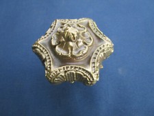 Poignée laiton décoré porte