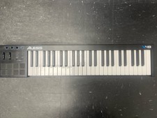 ALESIS V49 (EZ5001943)