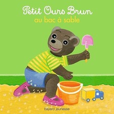 Petit Ours Brun au bac à