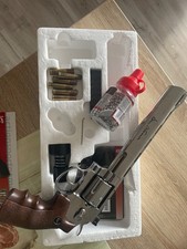 pistolet airsoft. 3 Joules Dan Wesson puissant calibre 4,5. CO2 BB