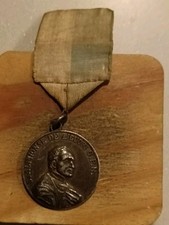 Médaille Religieuse Ancienne
